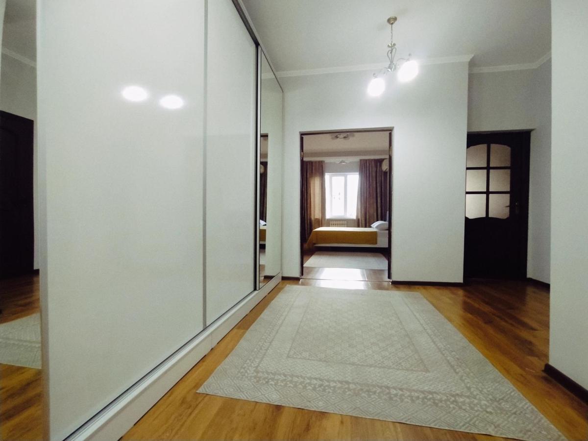 Aura On Turusbekova Street 124 Apartment Bishkek Exterior photo
